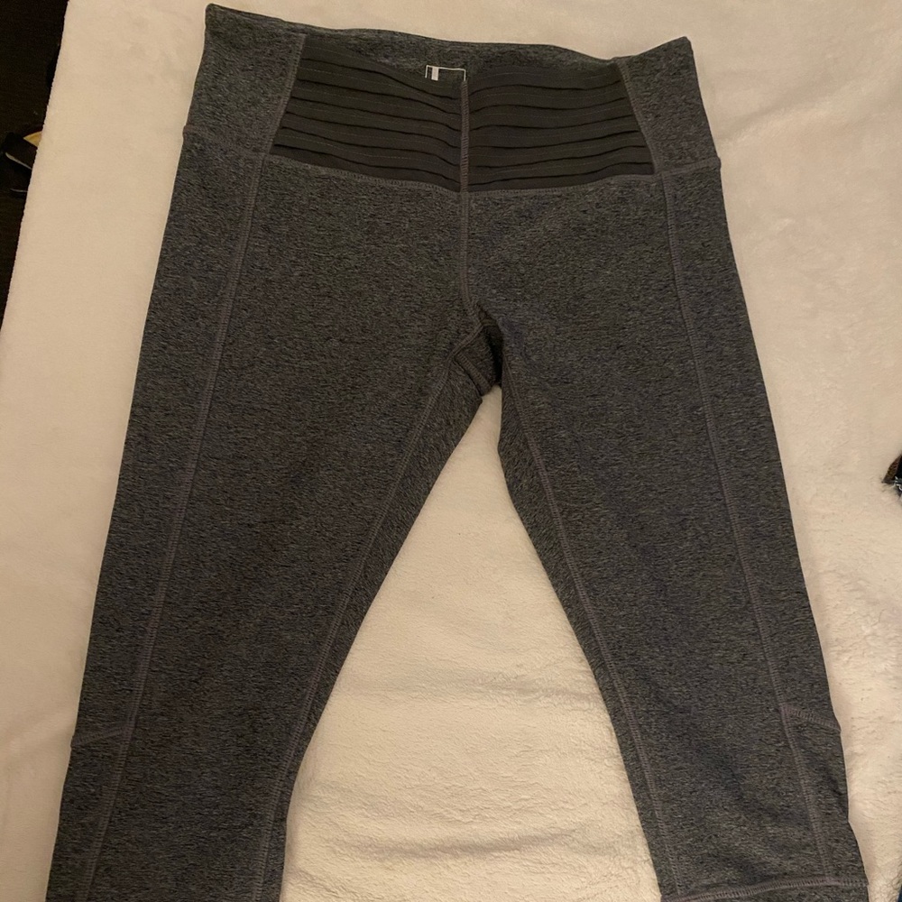 Grey workout leggings